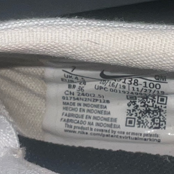 White Nike slip on shoes size 7 - Picture 5 of 5